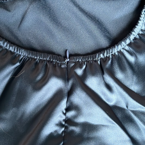 Dress size M for Prom or spring formal. Satin/poly. Photos don’t do justice. - Picture 5 of 5